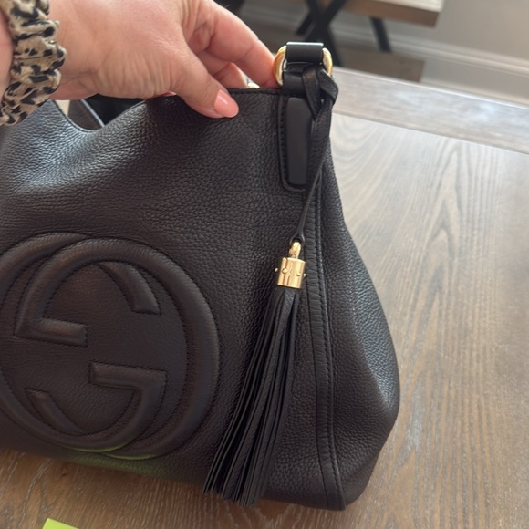 Gucci Black Medium SOHO Tote - Picture 5 of 14